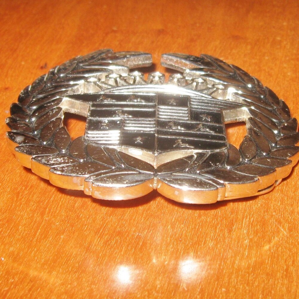 Cadillac Mudflap Girl Belt Buckle Large Silver w/ Bottle Opener 187 Inc. > In go - Picture 2 of 5